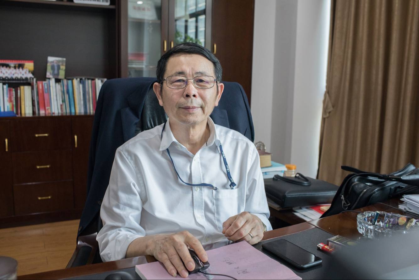 全国人大代表、锐科激光副董事长闫大鹏： 推动“激光+AI”融合发展步入快车道