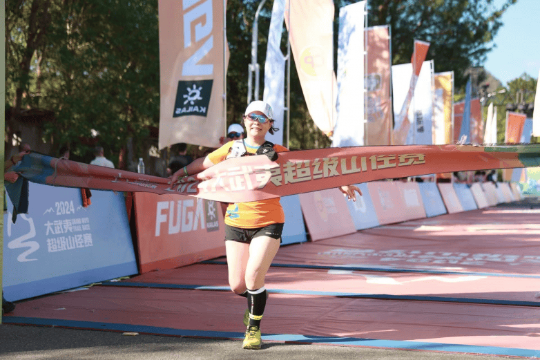 星空有约｜这场“马拉松”很特别 不靠双腿靠双眼