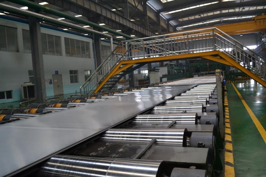 永臻股份：拟4.8亿元投建年产7万吨超宽幅薄壁扁挤压铝型材及其深加工产品技改项目