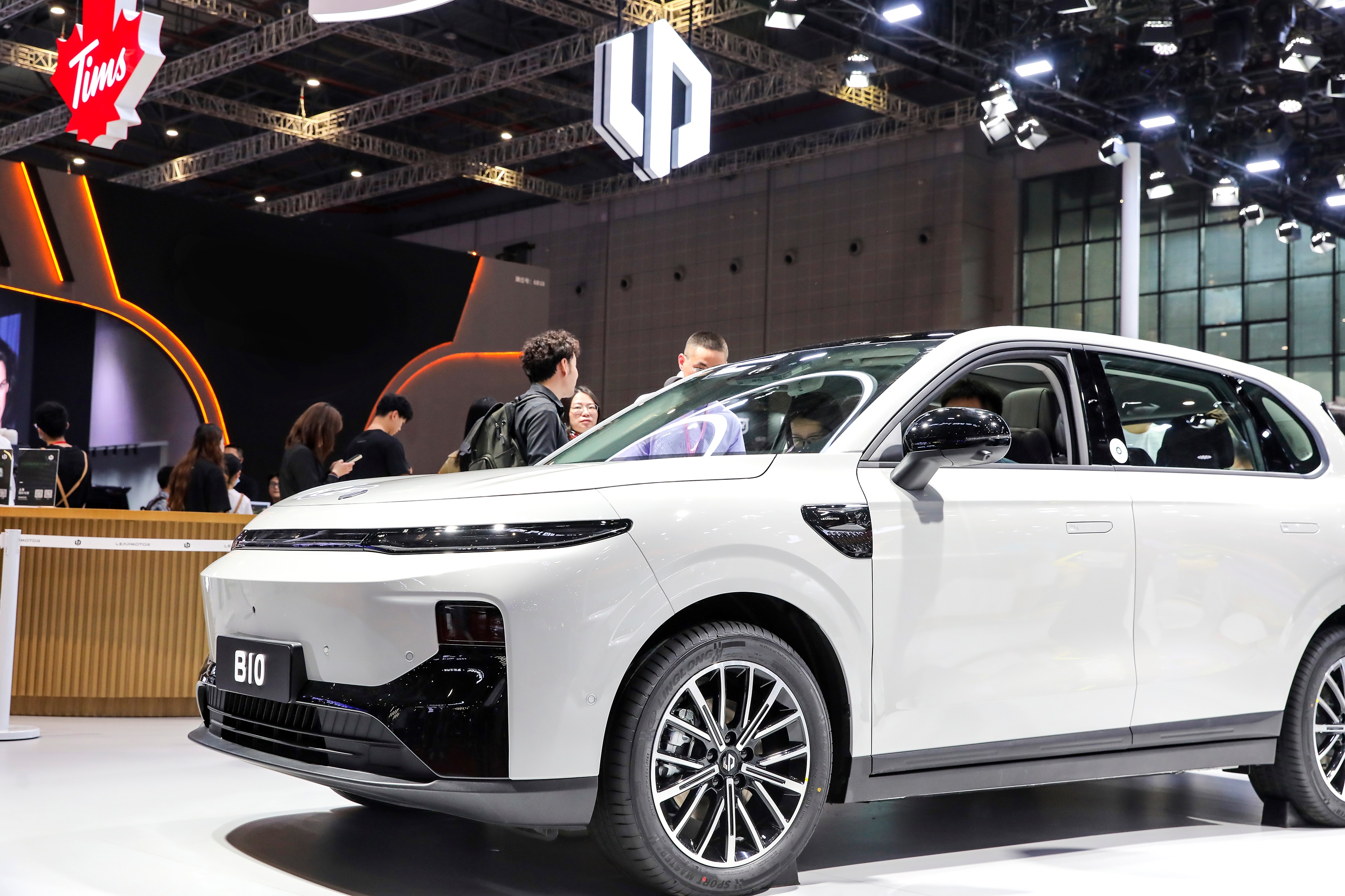 2025年财年净利润5.4亿元 零跑汽车首次实现全年度盈利