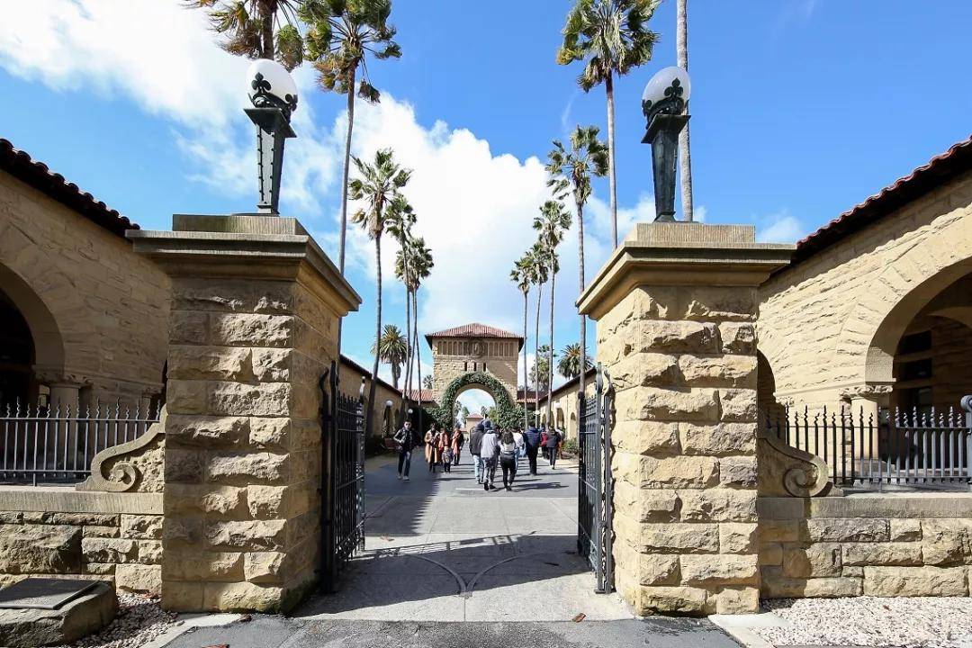 安联锐视：公司已经委托美国律师申请移除