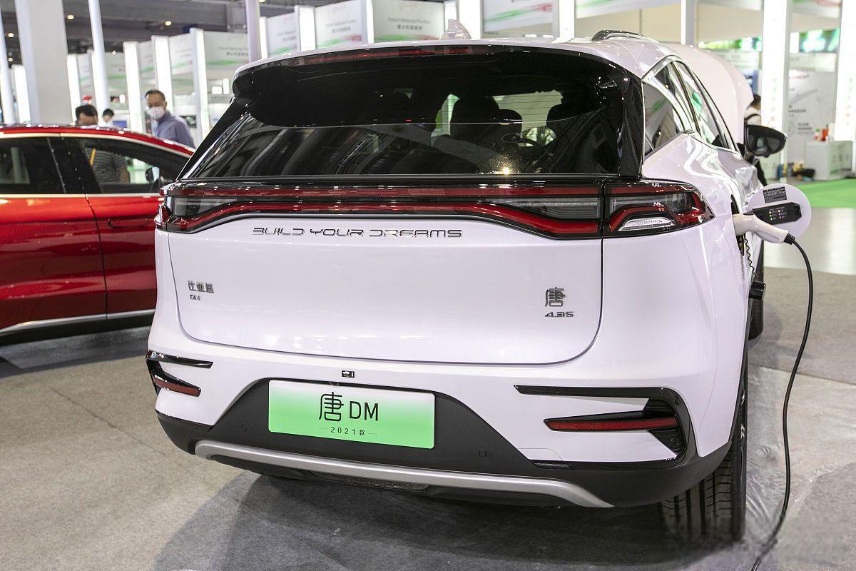 比亚迪获得实用新型专利授权：“电池保护装置、电池及电子设备”