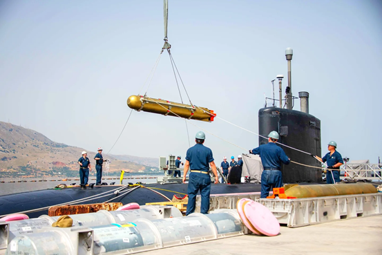 地中海里“35分钟跑了7公里”,海军军官用健身App,暴露核航母位置!程序自动记录运动数据并上传至互联网,任何人都可以查看