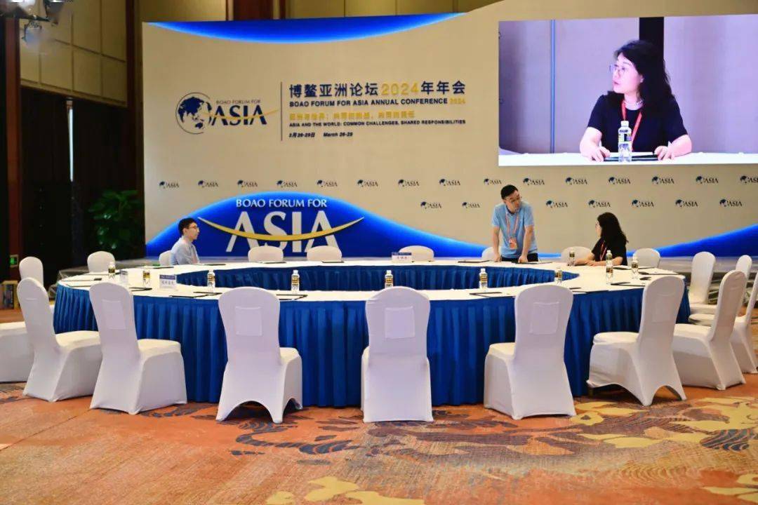 组图丨博鳌亚洲论坛2026年年会举行新闻发布会